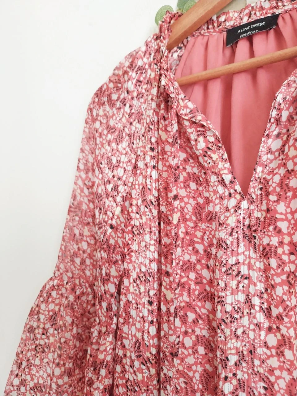 Old pink floral print dress with gold trim Yessica Size 38 – photo 5
